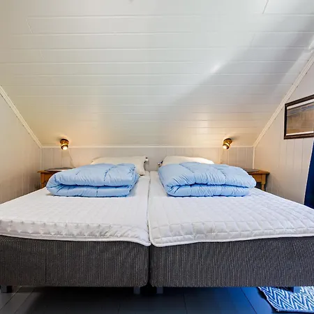 בית נופש Arctic Waves Cottage, Haukland *