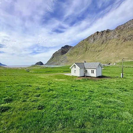 The Haukland House, Between Peaks & Sea レクネス