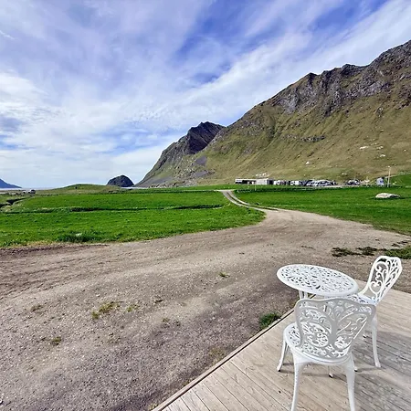 The Haukland House, Between Peaks & Sea 別荘 レクネス