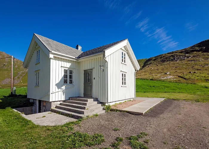 בית נופש Arctic Waves Cottage, Haukland